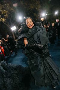 Lady Barbara wears black gown to Fashion Awards.